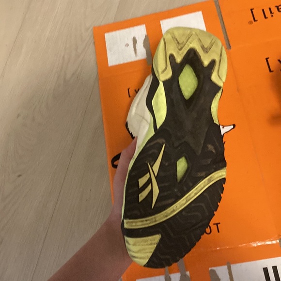 reebok's kamikaze glow in the dark. - Picture 10 of 10